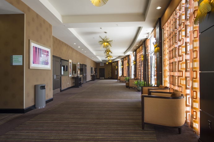 Imagen de los interiores del Hotel Doubletree By Hilton Houston Westchase. Foto 9