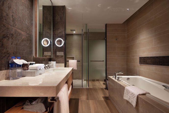 Imagen de la habitación del Hotel Doubletree By Hilton Huidong Resort. Foto 13