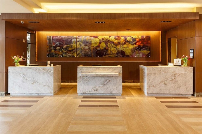 Imagen de los interiores del Hotel Doubletree By Hilton Irvine - Spectrum. Foto 3