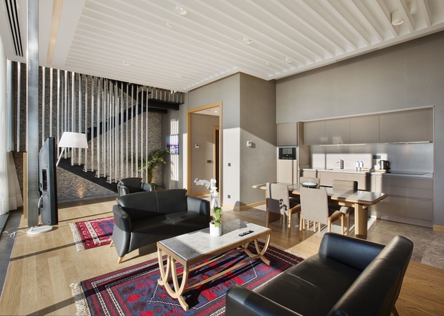 Imagen de la habitación del Hotel Doubletree By Hilton Istanbul Avcilar. Foto 9