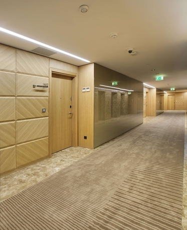 Imagen de los interiores del Hotel Doubletree By Hilton Istanbul Avcilar. Foto 13
