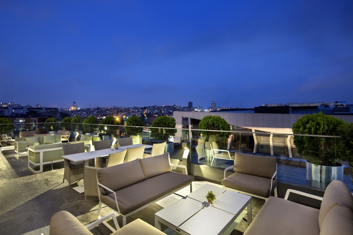 Imagen general del Hotel Doubletree By Hilton Istanbul - Piyalepasa. Foto 1