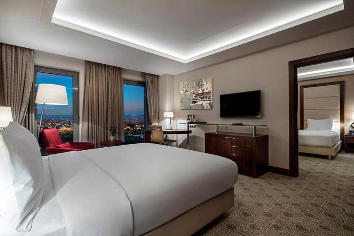 Imagen general del Hotel Doubletree By Hilton Istanbul Topkapi. Foto 3
