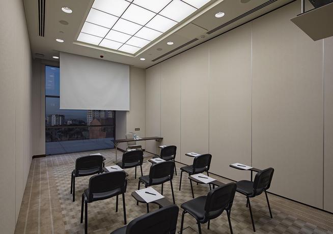 Imagen general del Hotel Doubletree By Hilton Istanbul Umraniye. Foto 5