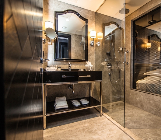 Imagen de la habitación del Hotel Doubletree By Hilton Izmir Airport. Foto 10