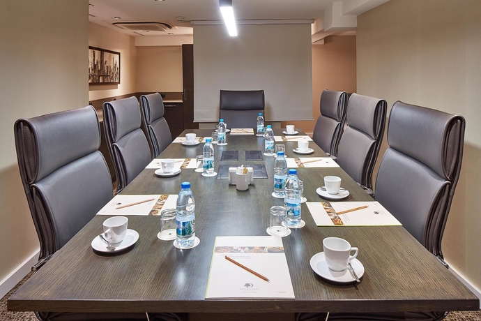 Imagen de los interiores del Hotel Doubletree By Hilton Izmir - Alsancak. Foto 13