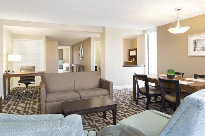 Imagen de la habitación del Hotel Doubletree By Hilton Jacksonville Riverfront. Foto 5