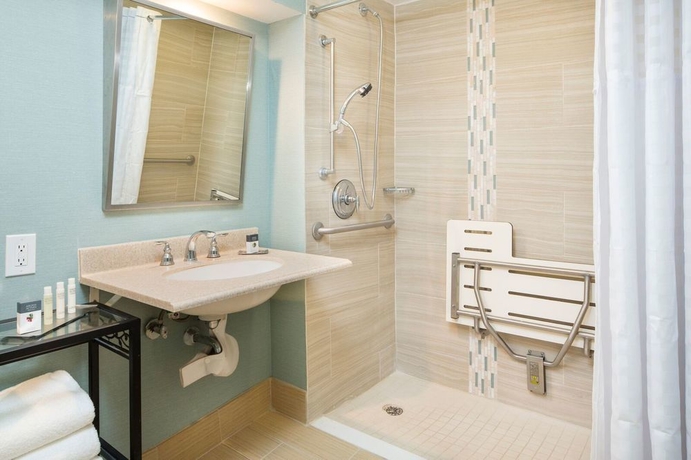 Imagen de la habitación del Hotel Doubletree By Hilton Jacksonville Riverfront. Foto 6