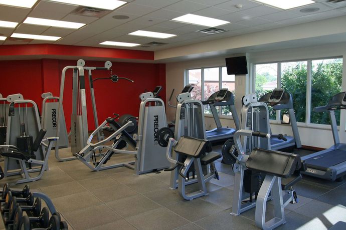 Imagen de los interiores del Hotel Doubletree By Hilton Jefferson City. Foto 12