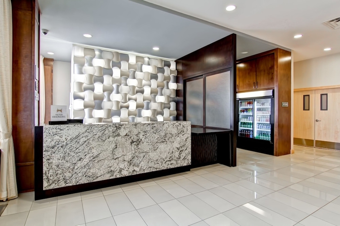 Imagen de los interiores del Hotel Doubletree By Hilton Kamloops. Foto 17