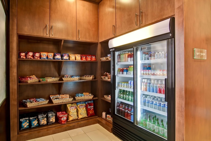 Imagen de la habitación del Hotel Doubletree By Hilton Kamloops. Foto 15