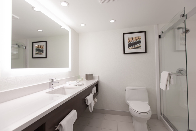 Imagen de la habitación del Hotel Doubletree By Hilton Kitchener. Foto 4