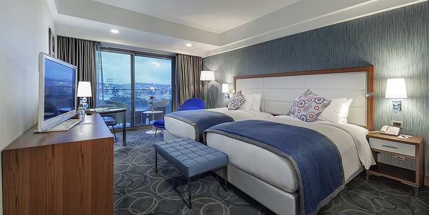 Imagen de la habitación del Hotel Doubletree By Hilton Kusadasi - Special Class. Foto 14