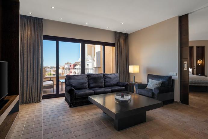 Imagen de la habitación del Hotel Doubletree By Hilton La Torre Golf and Spa Resort. Foto 5