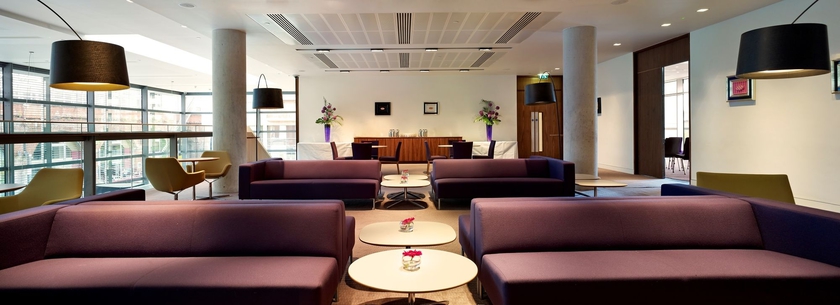 Imagen de los interiores del Hotel Doubletree By Hilton Leeds City Centre. Foto 14