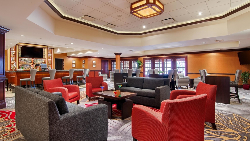 Imagen de los interiores del Hotel Doubletree By Hilton Lisle Naperville. Foto 8