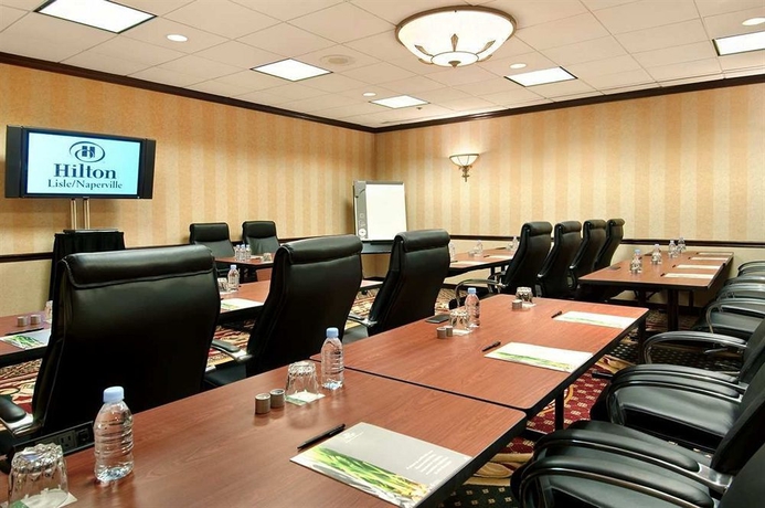 Imagen de los interiores del Hotel Doubletree By Hilton Lisle Naperville. Foto 10