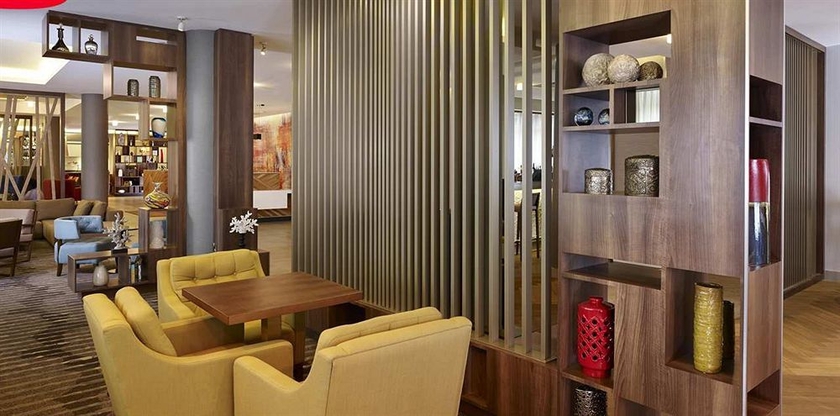 Imagen de los interiores del Hotel Doubletree By Hilton London Angel Kings Cross. Foto 12