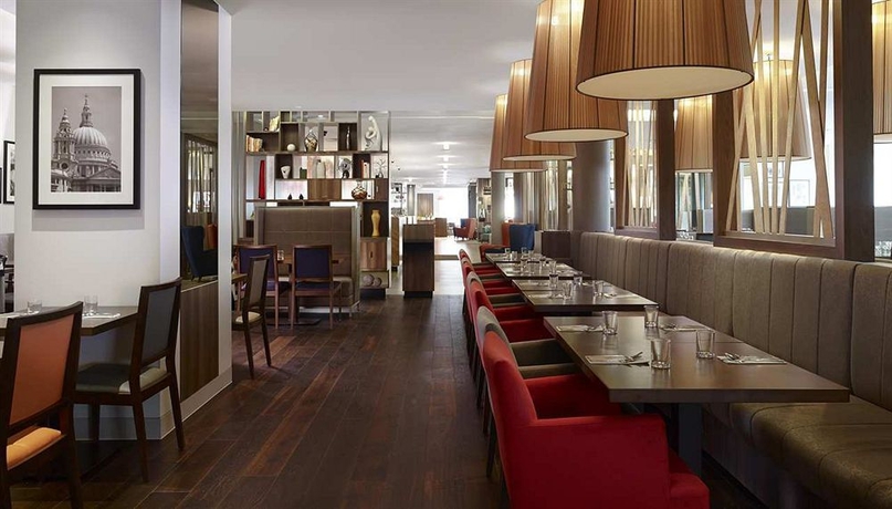 Imagen del bar/restaurante del Hotel Doubletree By Hilton London Angel Kings Cross. Foto 5