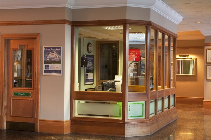 Imagen de los interiores del Hotel Doubletree By Hilton London Elstree. Foto 15