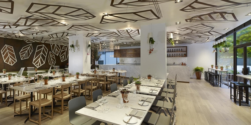 Imagen del bar/restaurante del Hotel Doubletree By Hilton London - Hyde Park. Foto 2