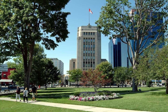 Imagen de los exteriores del Hotel Doubletree By Hilton London Ontario. Foto 6