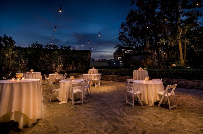 Imagen de los interiores del Hotel Doubletree By Hilton Los Angeles Downtown. Foto 12