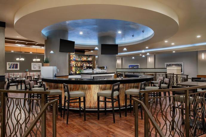 Imagen de los interiores del Hotel Doubletree By Hilton Los Angeles - Norwalk. Foto 14