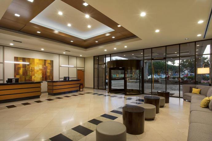 Imagen de los interiores del Hotel Doubletree By Hilton Los Angeles - Norwalk. Foto 16