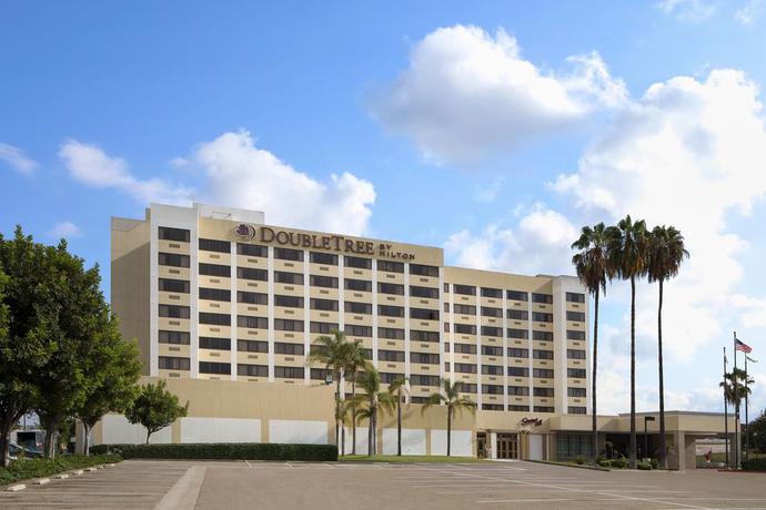 Imagen de los exteriores del Hotel Doubletree By Hilton Los Angeles - Norwalk. Foto 12