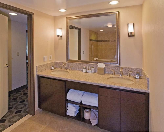 Imagen de la habitación del Hotel Doubletree By Hilton Los Angeles - Rosemead. Foto 7