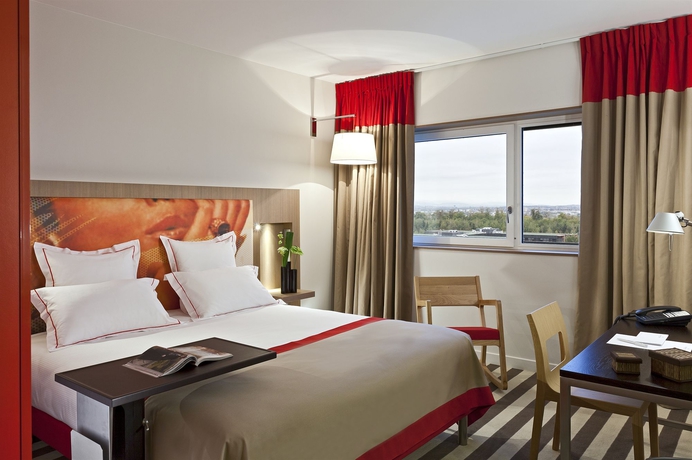 Imagen de la habitación del Hotel Doubletree By Hilton Lyon Eurexpo. Foto 4