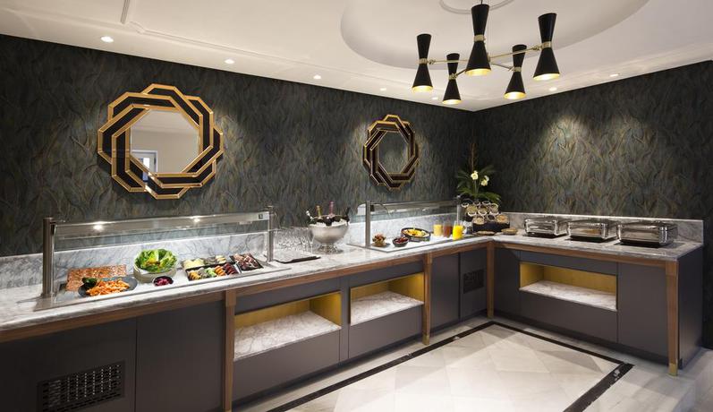 Imagen de los interiores del Hotel Doubletree By Hilton Madrid-prado. Foto 7