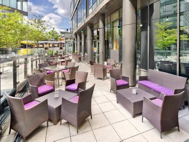 Imagen de los exteriores del Hotel Doubletree By Hilton Manchester - Piccadilly. Foto 9