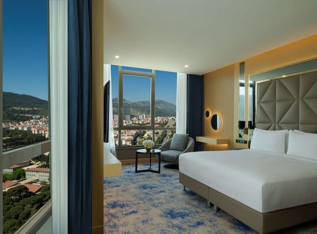 Imagen de la habitación del Hotel Doubletree By Hilton Manisa. Foto 8
