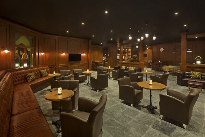 Imagen del bar/restaurante del Hotel Doubletree By Hilton Marjan Island Resort and Spa. Foto 3