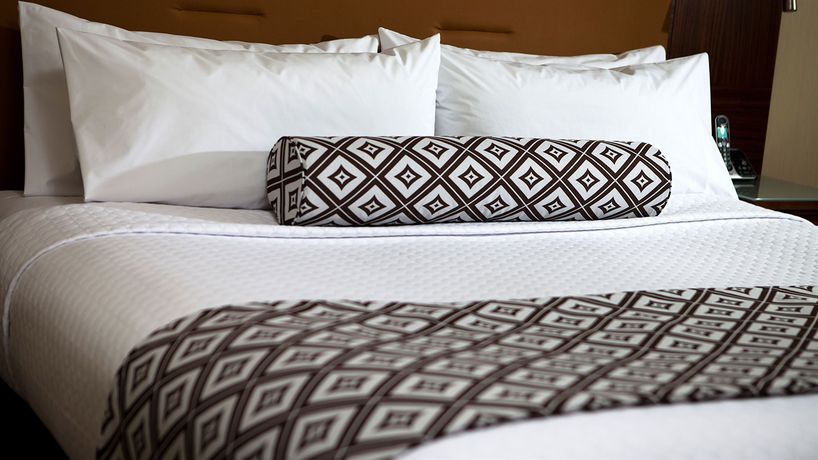 Imagen de la habitación del Hotel Doubletree By Hilton Mclean Tysons. Foto 3