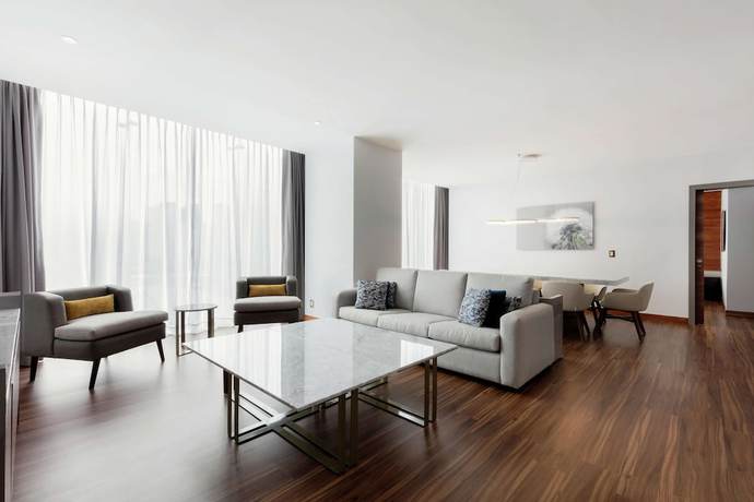 Imagen de la habitación del Hotel Doubletree By Hilton Mexico City Santa Fe. Foto 11