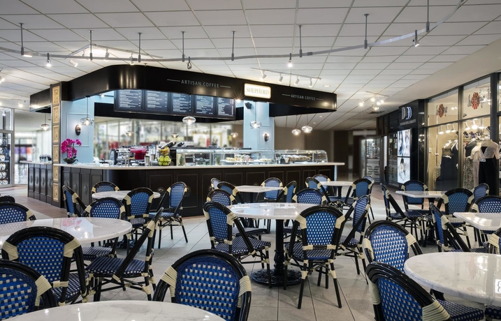 Imagen del bar/restaurante del Hotel Doubletree By Hilton Miami Airport and Convention Center. Foto 5