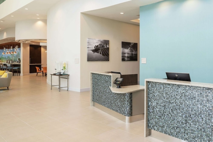 Imagen de los interiores del Hotel Doubletree By Hilton Miami - Doral, Fl. Foto 18