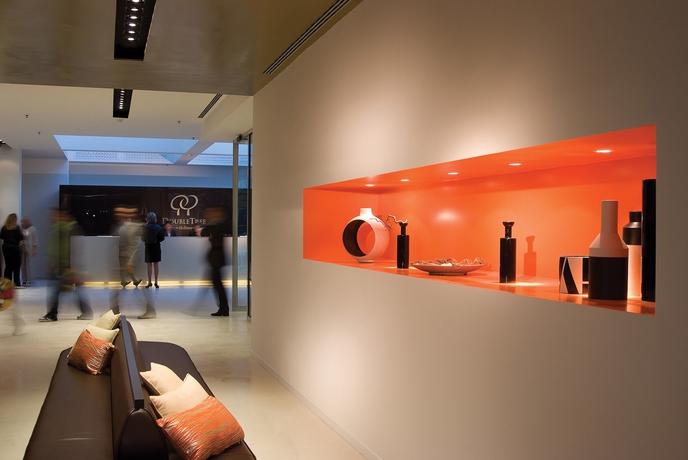 Imagen de los interiores del Hotel Doubletree By Hilton Milan. Foto 9