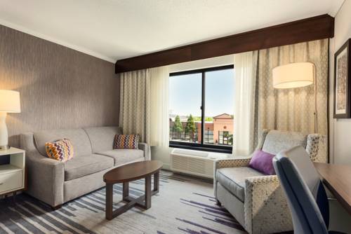 Imagen de la habitación del Hotel Doubletree By Hilton Milwaukee - Brookfield. Foto 6