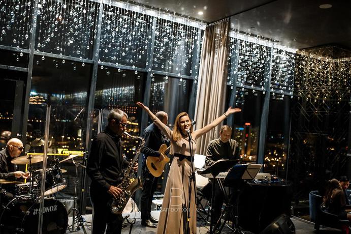 Imagen del bar/restaurante del Hotel Doubletree By Hilton Minsk. Foto 3