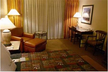 Imagen de la habitación del Hotel Doubletree By Hilton Missoula Edgewater. Foto 14