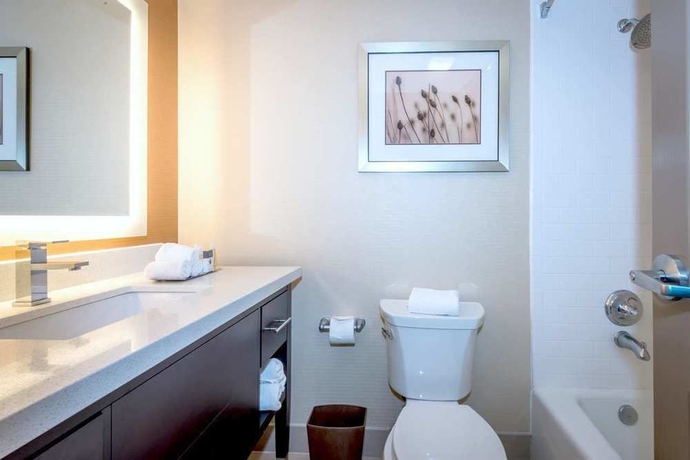 Imagen de la habitación del Hotel Doubletree By Hilton Montgomery. Foto 9