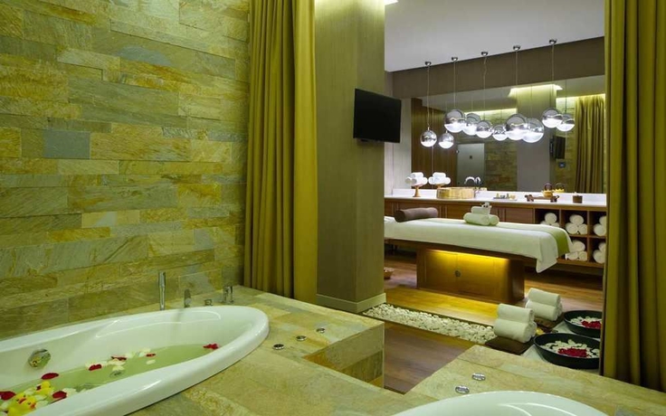 Imagen de los interiores del Hotel Doubletree By Hilton Moscow - Marina. Foto 12