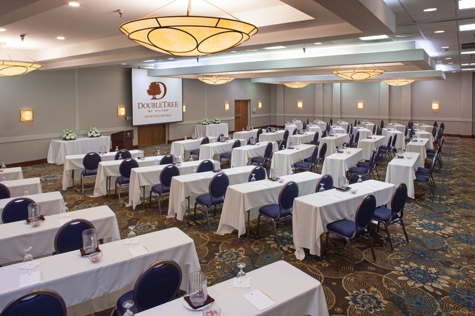 Imagen de los interiores del Hotel Doubletree By Hilton Murfreesboro. Foto 6