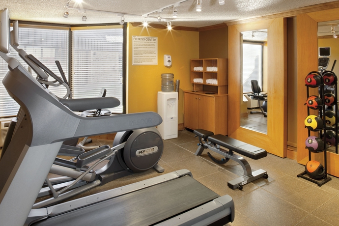 Imagen de los interiores del Hotel Doubletree By Hilton Murfreesboro. Foto 9