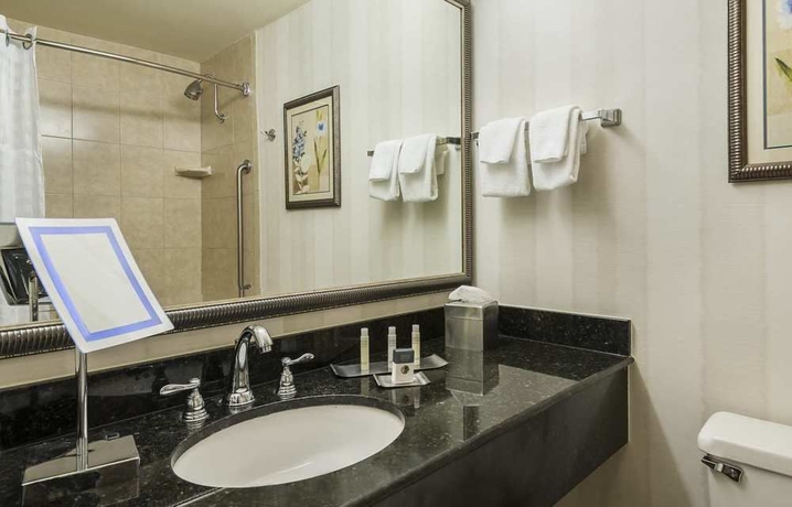 Imagen de la habitación del Hotel Doubletree By Hilton Nashville Downtown. Foto 5