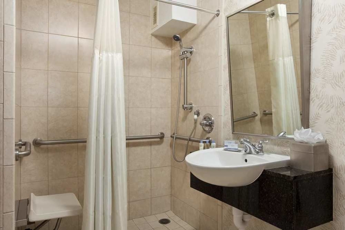 Imagen de la habitación del Hotel Doubletree By Hilton Nashville Downtown. Foto 6